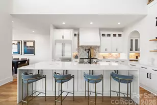 621 Poindexter Dr, Charlotte, NC 28209 - Photo 15