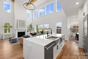 621 Poindexter Dr, Charlotte, NC 28209 - Photo 13