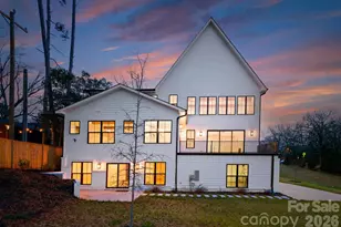 621 Poindexter Dr, Charlotte, NC 28209 - Photo 3