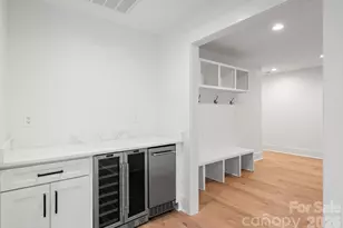 621 Poindexter Dr, Charlotte, NC 28209 - Photo 37