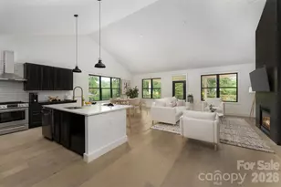 808 Maybank Dr, Hendersonville, NC 28739 - Photo 5