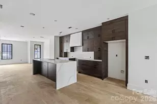 1539 Crystal Rd, Charlotte, NC 28205 - Photo 5