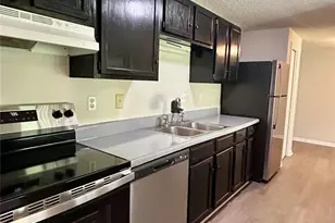 9521 Shannon Green Dr, Charlotte, NC 28213 - Photo 9