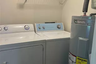 9521 Shannon Green Dr, Charlotte, NC 28213 - Photo 19