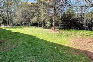 9521 Shannon Green Dr, Charlotte, NC 28213 - Photo 5