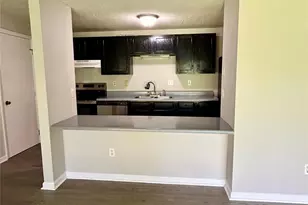 9521 Shannon Green Dr, Charlotte, NC 28213 - Photo 7