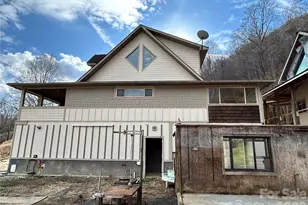 330 Potts Dr, Waynesville, NC 28785 - Photo 11