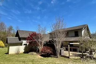 330 Potts Dr, Waynesville, NC 28785 - Photo 3