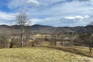 330 Potts Dr, Waynesville, NC 28785 - Photo 7