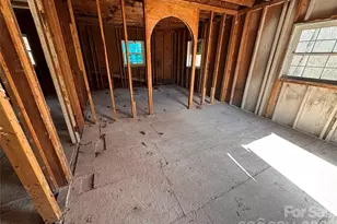 90 Scenic Hill Dr, Bryson City, NC 28713 - Photo 9