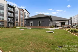 915 W Mallard Creek Church Rd, Charlotte, NC 28262 - Photo 25