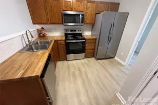 7021 Sunman Rd, Charlotte, NC 28216 - Photo 5