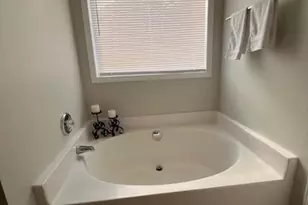 7021 Sunman Rd, Charlotte, NC 28216 - Photo 13