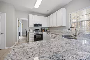 8701 Kirkley Glen Ln, Charlotte, NC 28215 - Photo 15