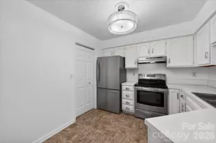 6000 Gray Gate Ln, Charlotte, NC 28210 - Photo 17