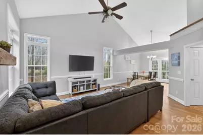 4927 Gateway Drive, Claremont, NC 28610 - Photo 9