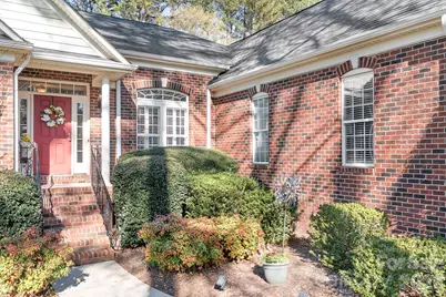 104 Kestrel Court, Mount Holly, NC 28120 - Photo 3