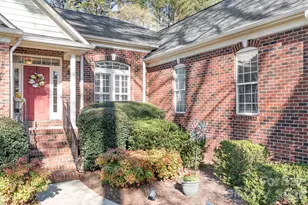 104 Kestrel Ct, Mount Holly, NC 28120 - Photo 3