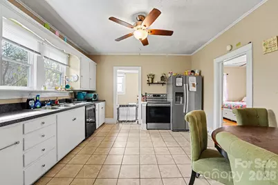 1225 W C Street, Kannapolis, NC 28081 - Photo 5