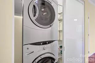 525 N Graham St, Charlotte, NC 28202 - Photo 9