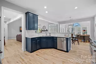 2474 Green Point Ln, Denver, NC 28037 - Photo 11