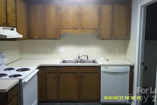 359 15th Street W, Newton, NC 28658 - Photo 5