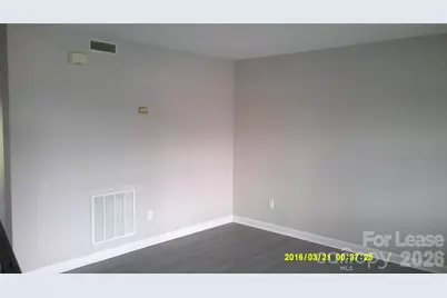 359 15th Street W, Newton, NC 28658 - Photo 3