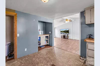 122 Hotel Hill Drive, Landrum, SC 29356 - Photo 9