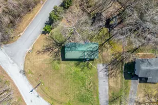 122 Hotel Hill Dr, Landrum, SC 29356 - Photo 23