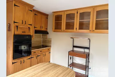 2137 23rd Street Drive SE, Hickory, NC 28602 - Photo 3