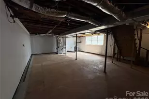 2137 23rd St Dr SE, Hickory, NC 28602 - Photo 11