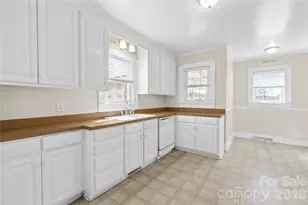 1302 W A St, Kannapolis, NC 28081 - Photo 11