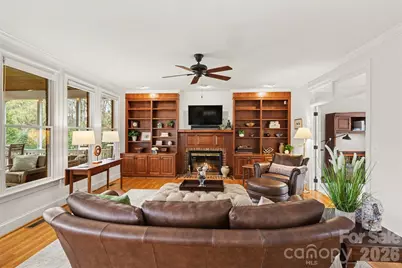 8710 Oakthorpe Drive, Charlotte, NC 28277 - Photo 5