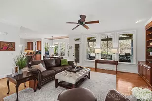 8710 Oakthorpe Dr, Charlotte, NC 28277 - Photo 7