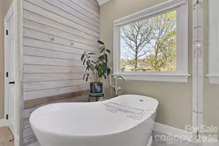 8710 Oakthorpe Dr, Charlotte, NC 28277 - Photo 23