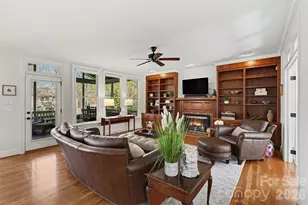 8710 Oakthorpe Dr, Charlotte, NC 28277 - Photo 5