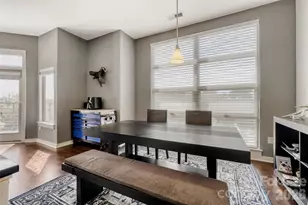 525 E 6th St, Charlotte, NC 28202 - Photo 7