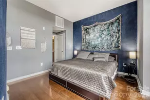 525 E 6th St, Charlotte, NC 28202 - Photo 15