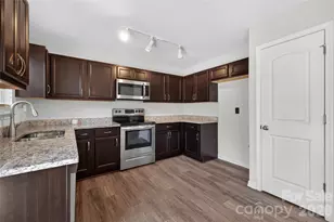 128 Pleasant Hill St, Lancaster, SC 29720 - Photo 5