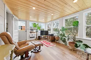 25 Bear Creek Rd, Asheville, NC 28806 - Photo 9