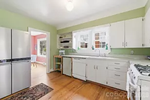 25 Bear Creek Rd, Asheville, NC 28806 - Photo 7