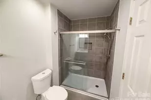 6028 Bradford Ct, Dallas, NC 28034 - Photo 17