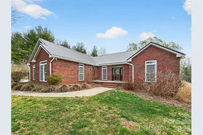 3275 Hanging Rock Road, Spruce Pine, NC 28777 - Photo 3