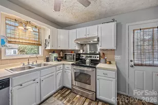 20837 Sierra Vista Dr, Cornelius, NC 28031 - Photo 15