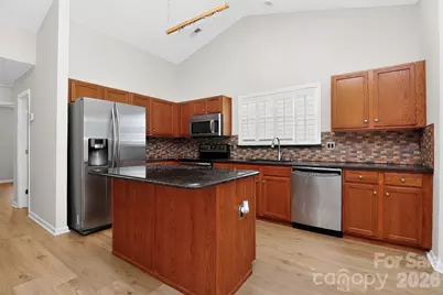 7022 Duchamp Drive, Charlotte, NC 28215 - Photo 21