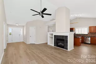 7022 Duchamp Dr, Charlotte, NC 28215 - Photo 5