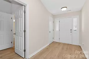 7022 Duchamp Dr, Charlotte, NC 28215 - Photo 7
