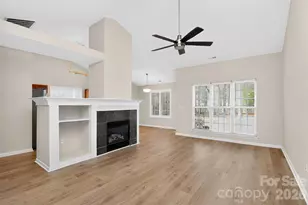 7022 Duchamp Dr, Charlotte, NC 28215 - Photo 5