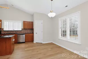 7022 Duchamp Dr, Charlotte, NC 28215 - Photo 13