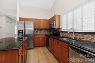 7022 Duchamp Dr, Charlotte, NC 28215 - Photo 17